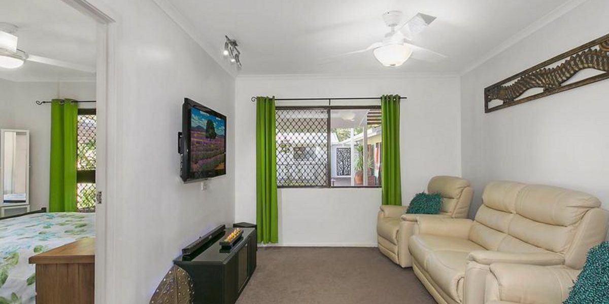 8 Carina Close, White Rock, QLD 4868 AUS