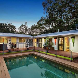 8 Carina Close, White Rock, QLD 4868 AUS