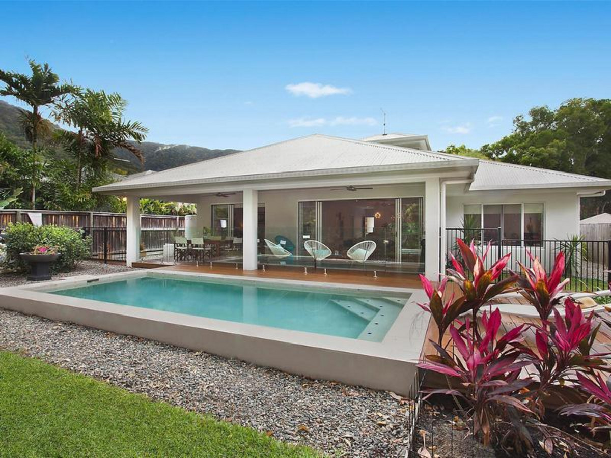 17 Aurelia Road, PALM COVE, QLD 4879 AUS