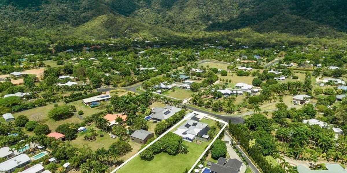 26 Joseph Banks Close, KEWARRA BEACH, QLD 4879 AUS