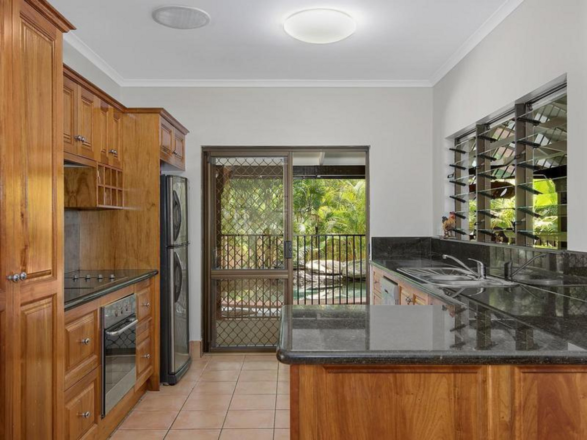 26 Joseph Banks Close, KEWARRA BEACH, QLD 4879 AUS