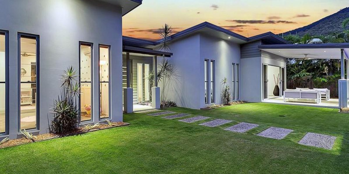 11 Lillian Road, PALM COVE, QLD 4879 AUS