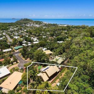 1 Kiriwina Close, Trinity Beach, QLD 4879 AUS