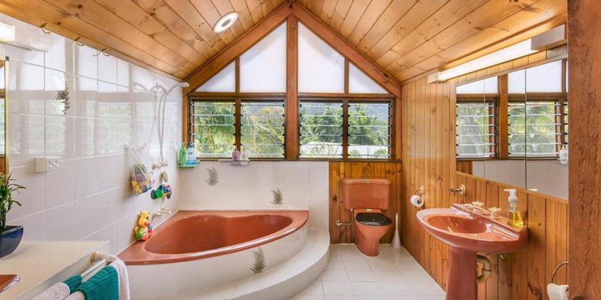 1 Kiriwina Close, Trinity Beach, QLD 4879 AUS