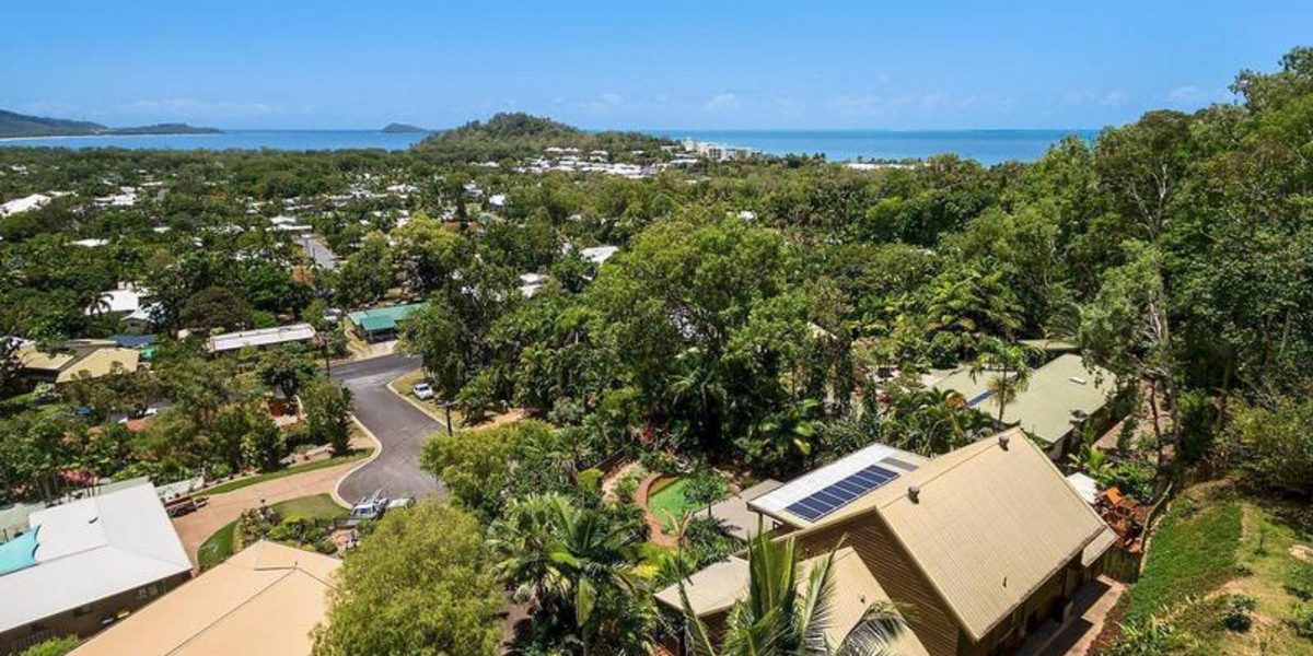 1 Kiriwina Close, Trinity Beach, QLD 4879 AUS