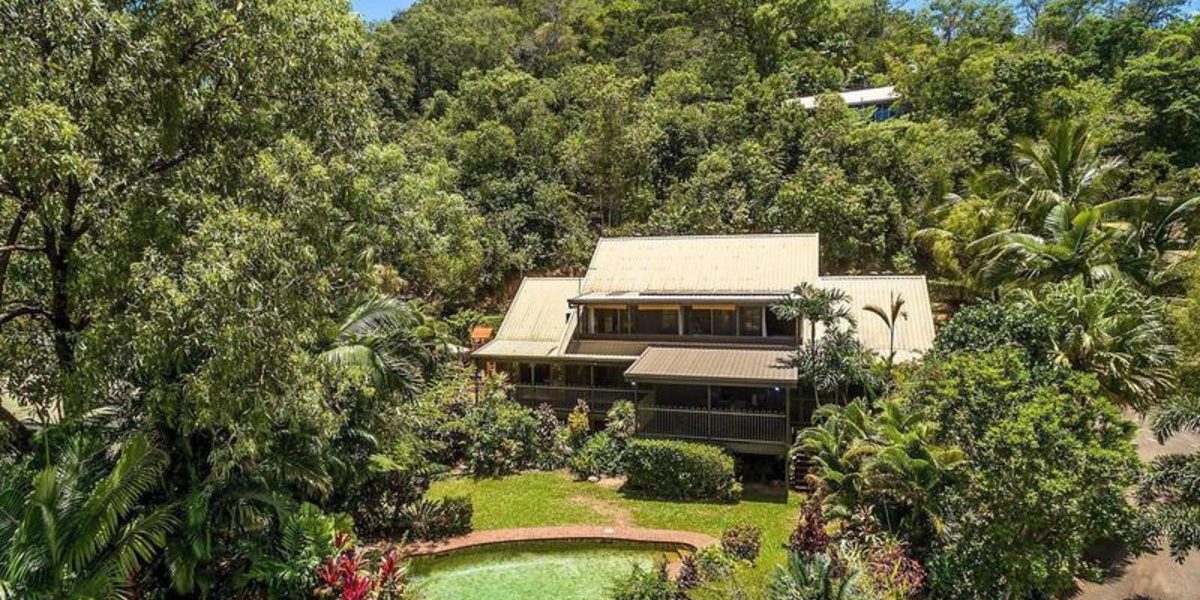 1 Kiriwina Close, Trinity Beach, QLD 4879 AUS