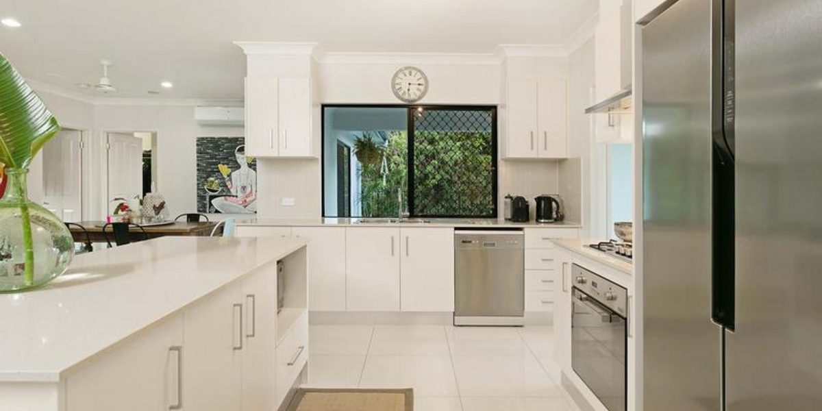 18 Como Close, KEWARRA BEACH, QLD 4879 AUS