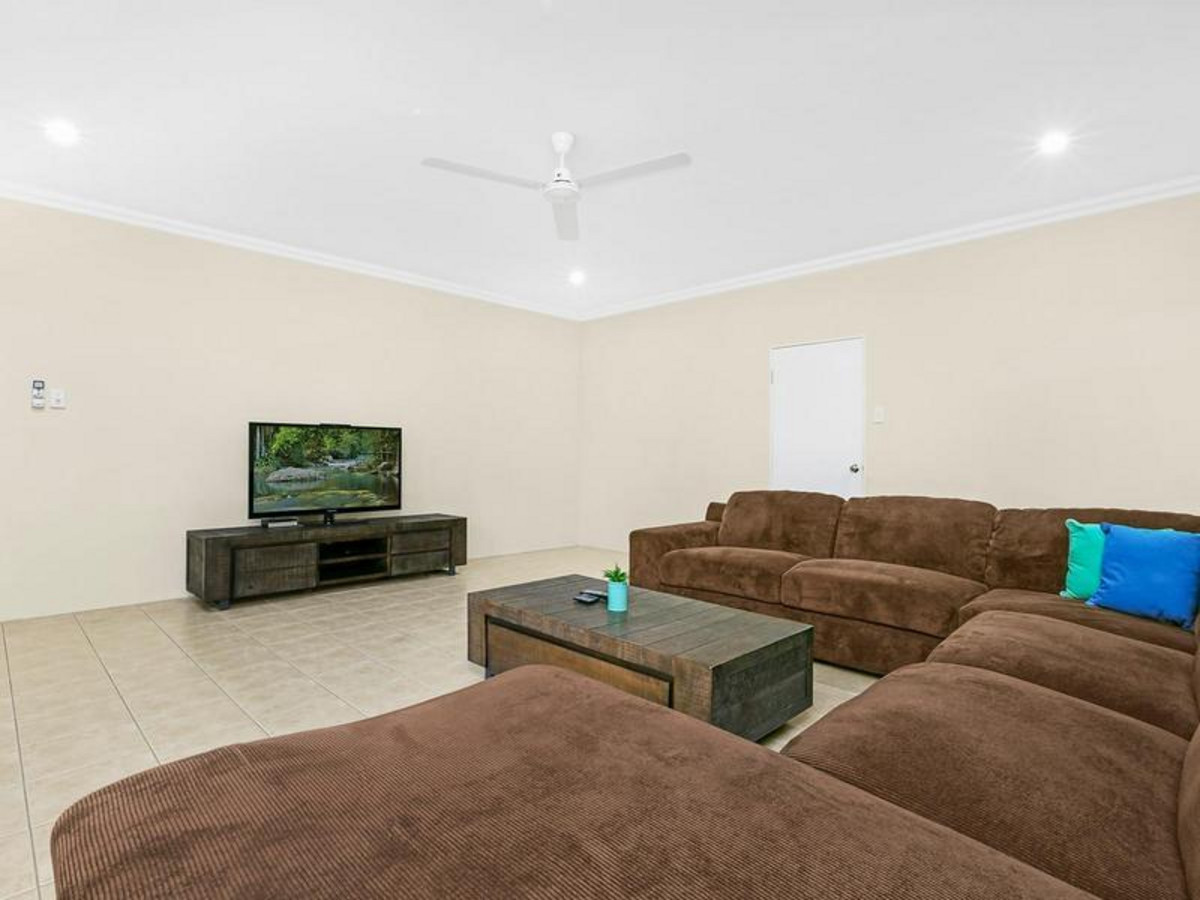 12 Cottesloe Drive, KEWARRA BEACH, QLD 4879 AUS