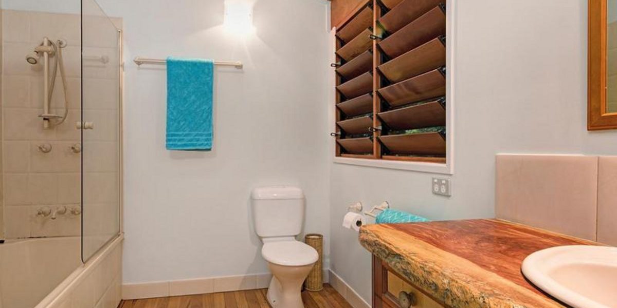 17 Everglades Street, PALM COVE, QLD 4879 AUS