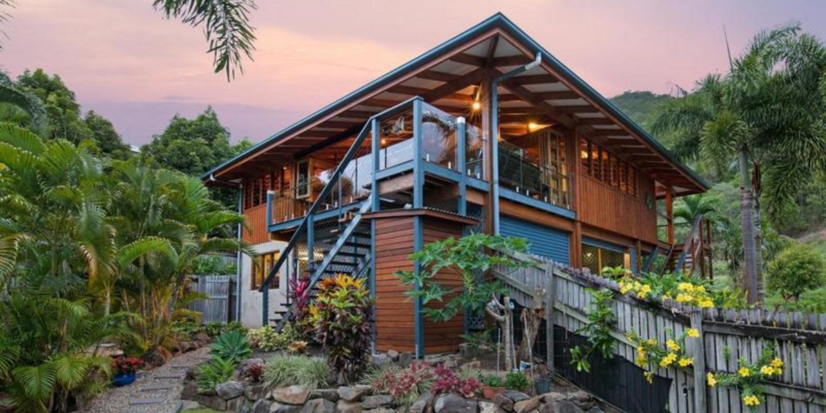 17 Everglades Street, PALM COVE, QLD 4879 AUS
