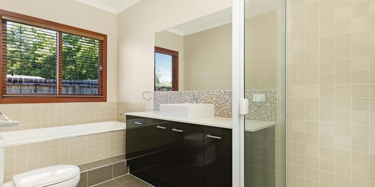 11 Muller Street, PALM COVE, QLD 4879 AUS