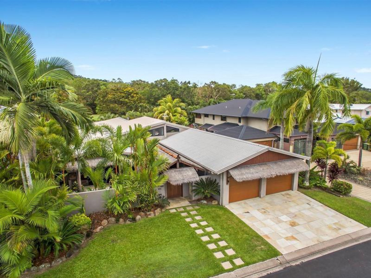 84 Cedar Road, Palm Cove, QLD 4879 AUS