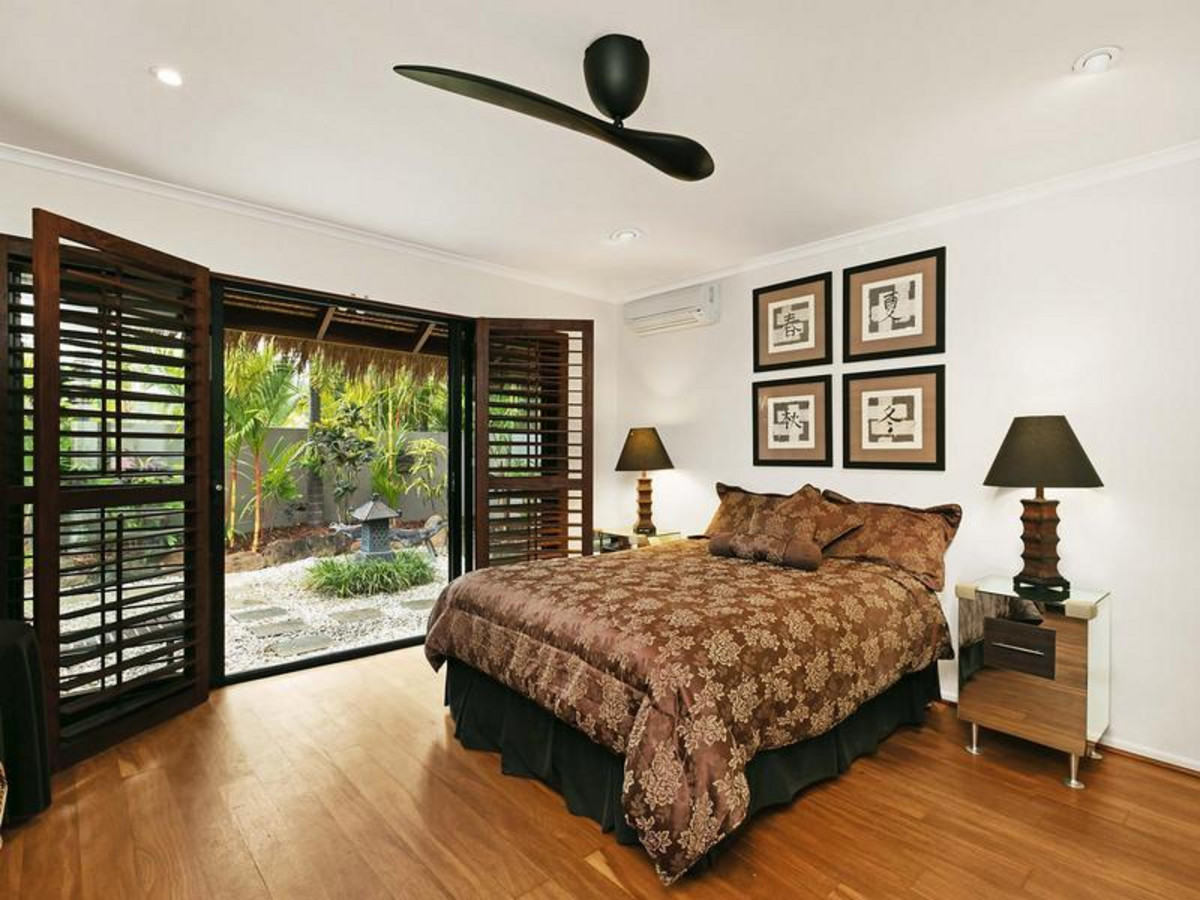 84 Cedar Road, Palm Cove, QLD 4879 AUS