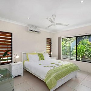 4 Floreat Close, KEWARRA BEACH, QLD 4879 AUS