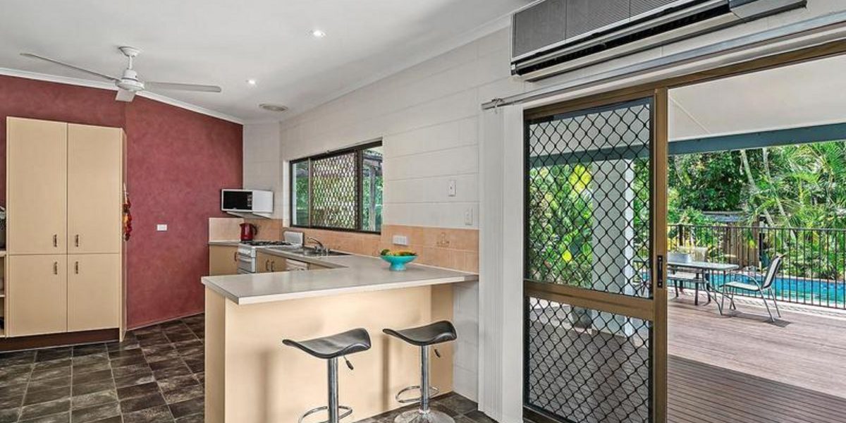 4 Whelk Street, TRINITY BEACH, QLD 4879 AUS