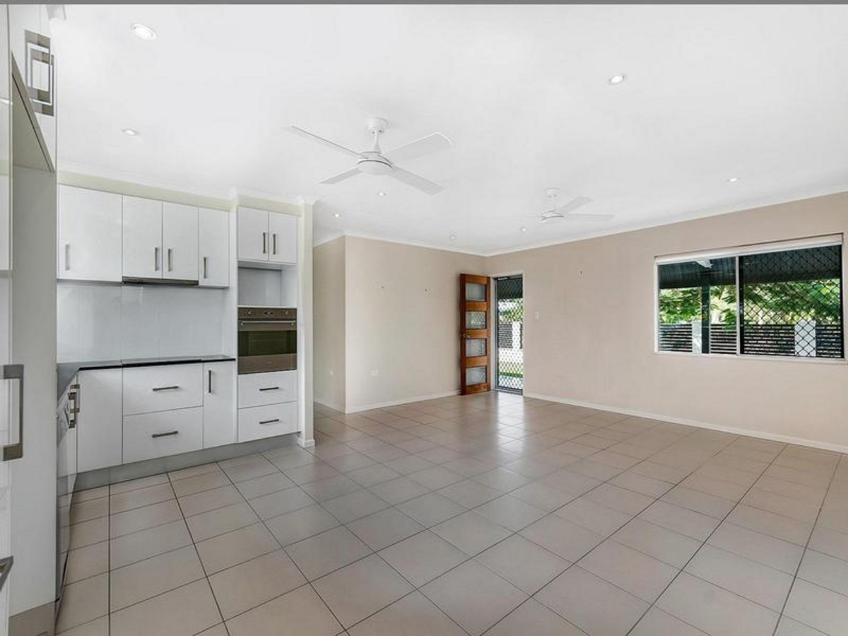 7 Mahab Street, KEWARRA BEACH, QLD 4879 AUS