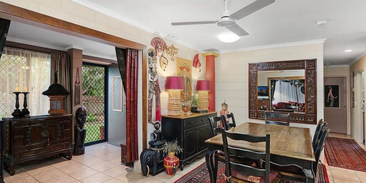 59 Veivers Road, Palm Cove, QLD 4879 AUS