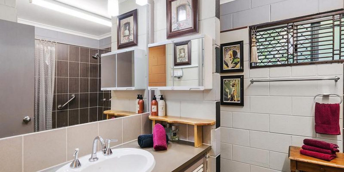 59 Veivers Road, Palm Cove, QLD 4879 AUS