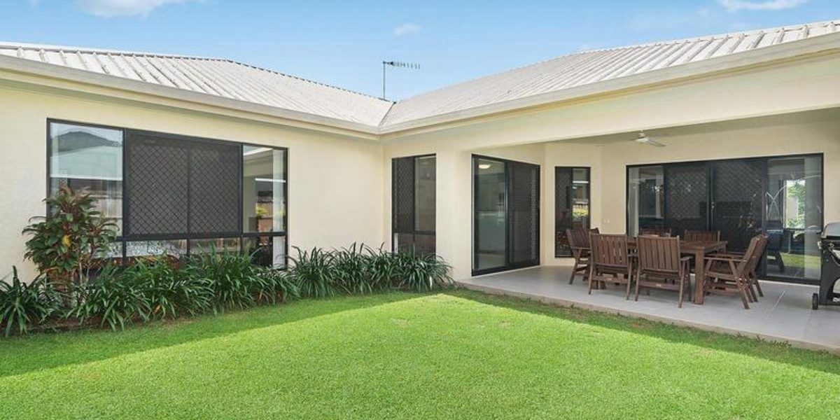 15 Derrick Street, REDLYNCH, QLD 4870 AUS
