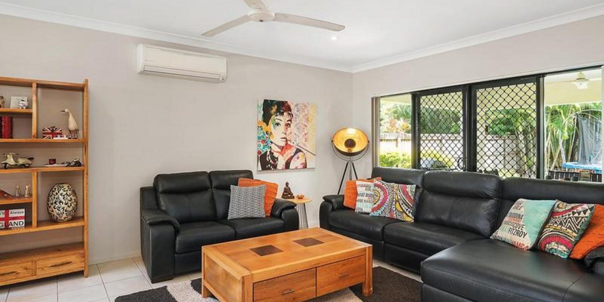 15 Derrick Street, REDLYNCH, QLD 4870 AUS