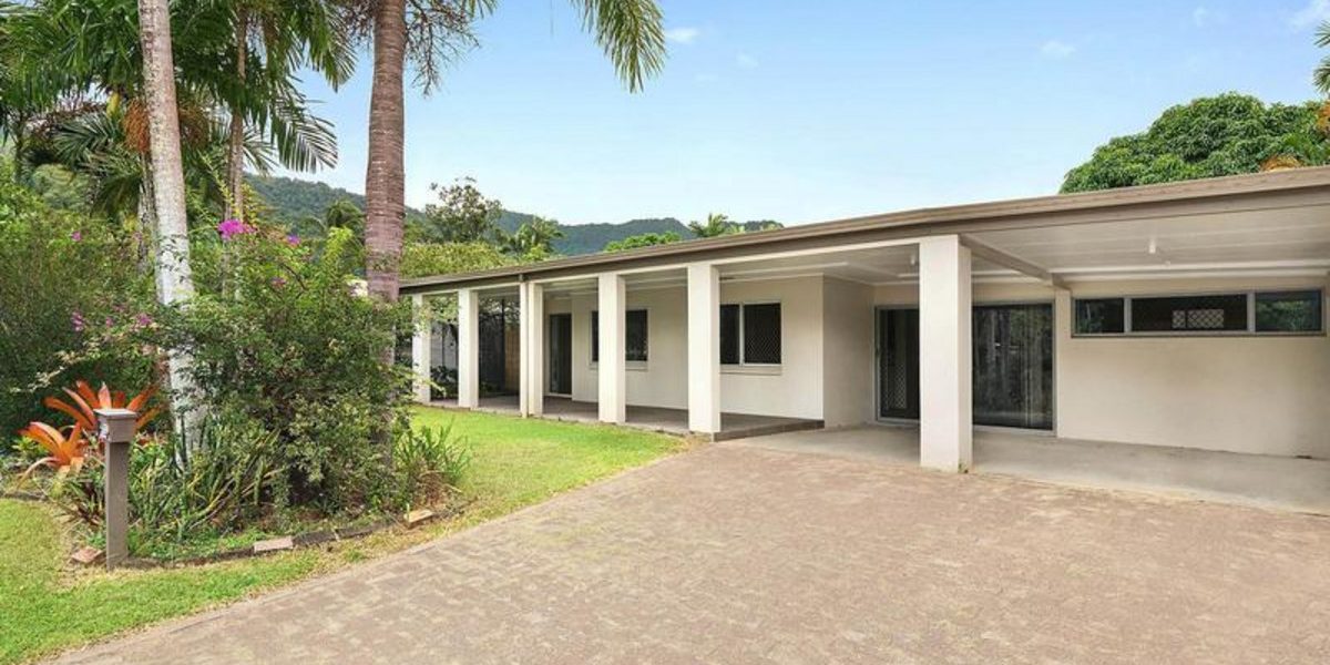 14 Cambrian Avenue, SMITHFIELD, QLD 4878 AUS