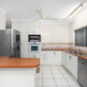 14 Cambrian Avenue, SMITHFIELD, QLD 4878 AUS