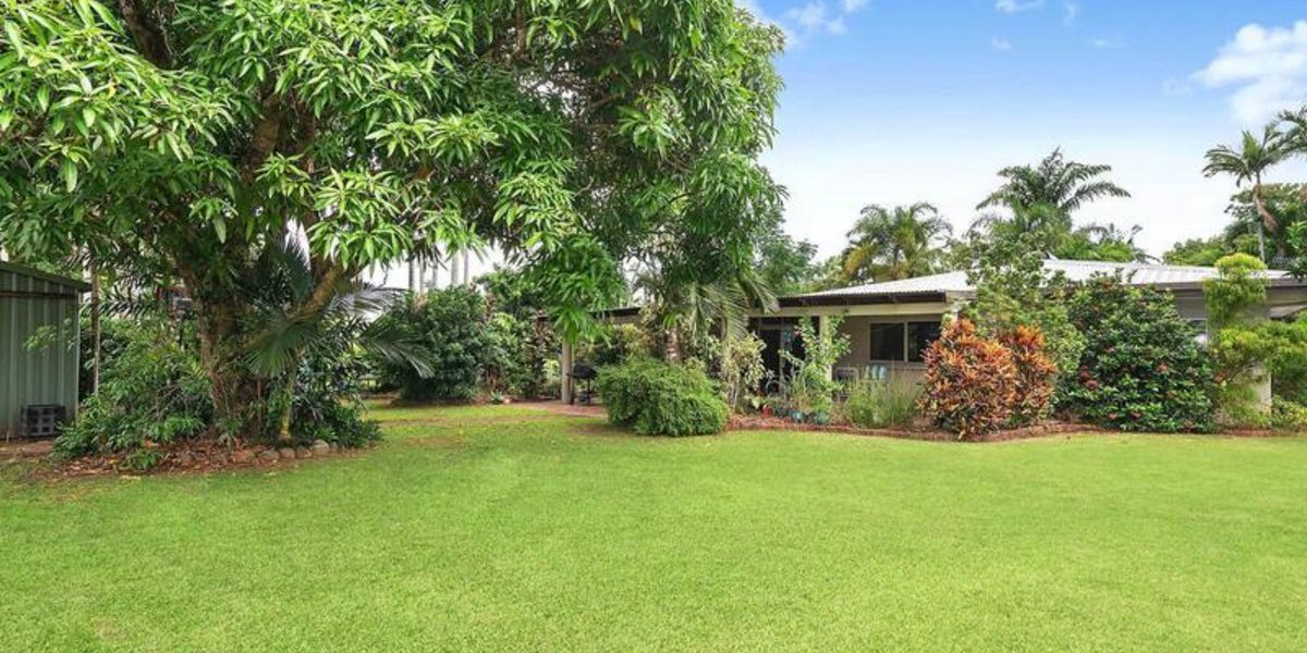 14 Cambrian Avenue, SMITHFIELD, QLD 4878 AUS