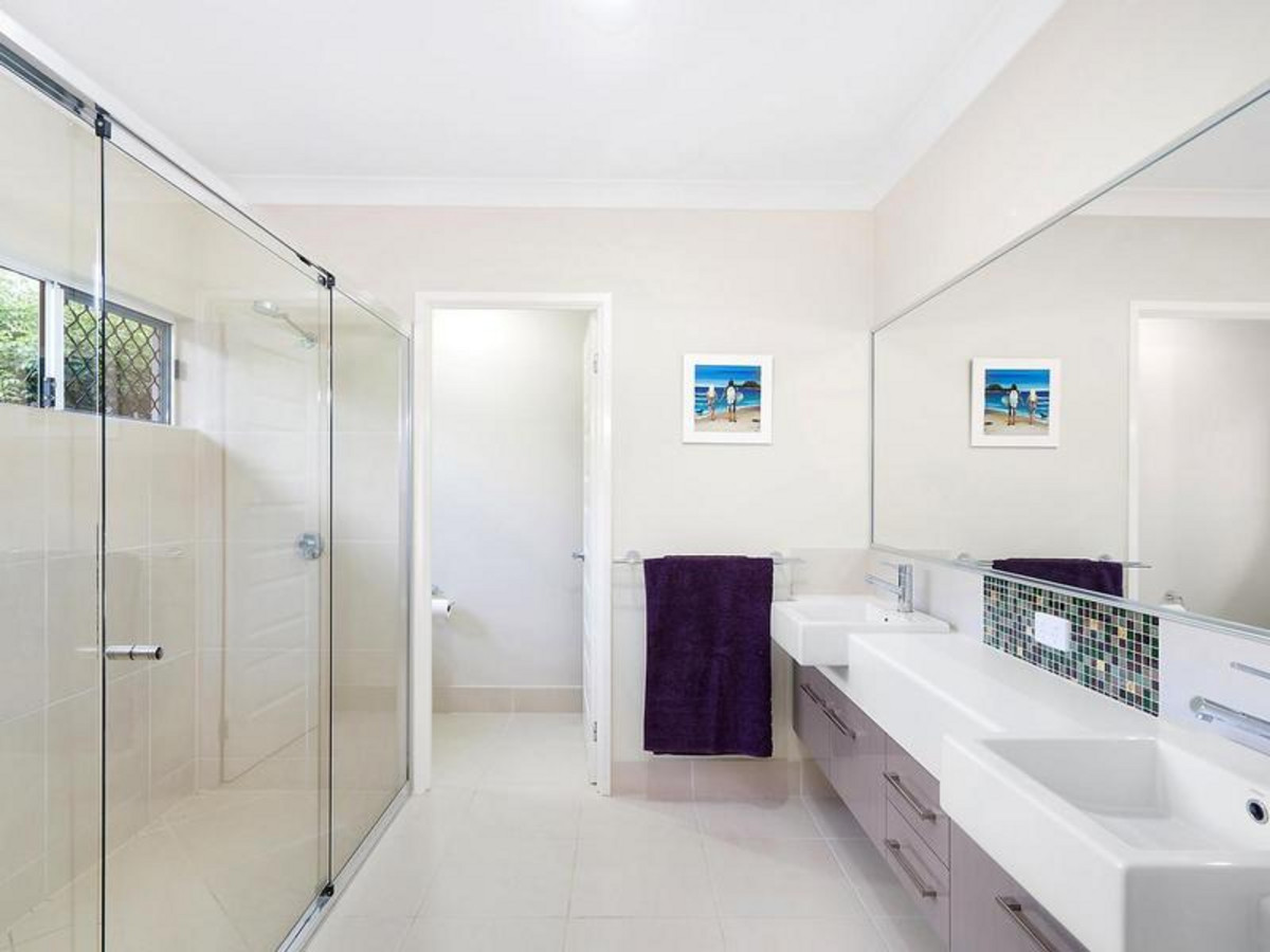 4 Tanjong Close, KEWARRA BEACH, QLD 4879 AUS