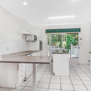 32 Callum Street, MOOROOBOOL, QLD 4870 AUS