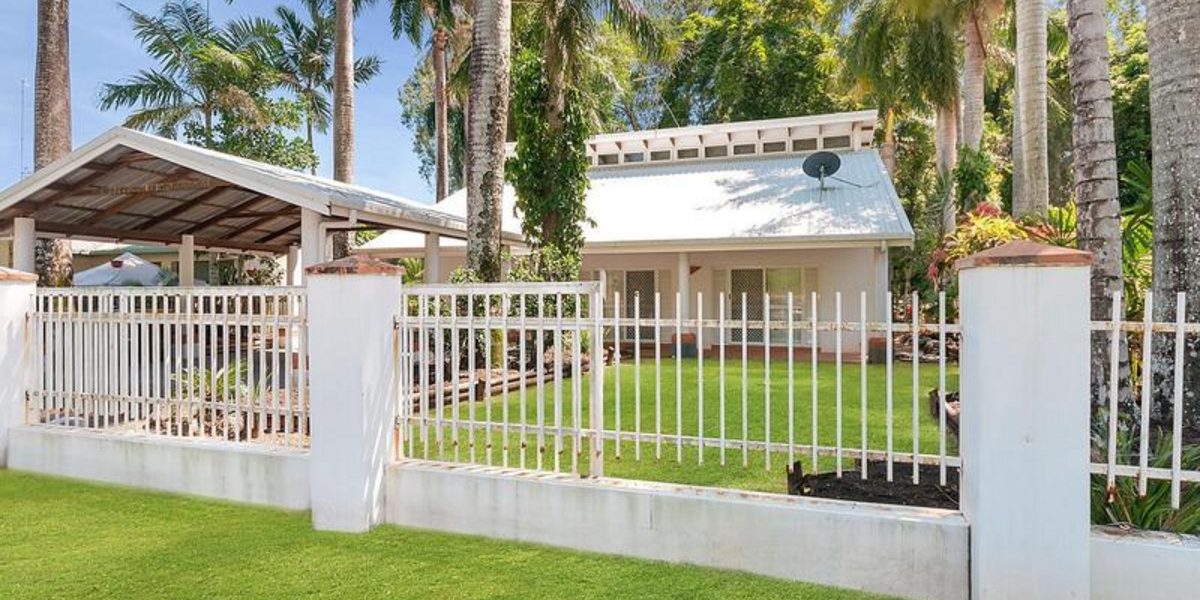 32 Callum Street, MOOROOBOOL, QLD 4870 AUS