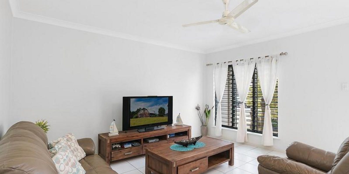 14 Fossilbrook Bend, TRINITY PARK, QLD 4879 AUS