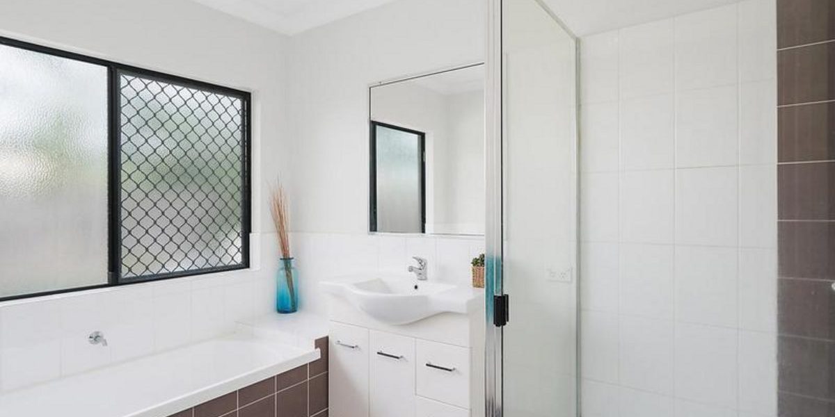 14 Fossilbrook Bend, TRINITY PARK, QLD 4879 AUS