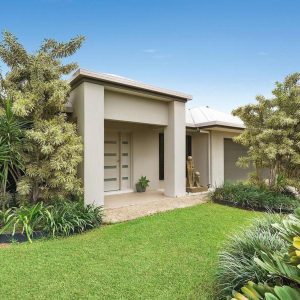 14 Fossilbrook Bend, TRINITY PARK, QLD 4879 AUS