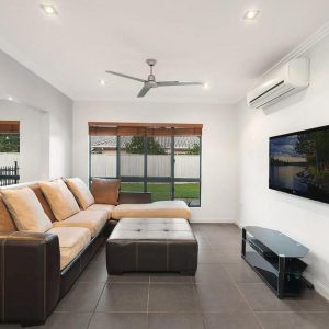 33 Parkinson Avenue, KEWARRA BEACH, QLD 4879 AUS