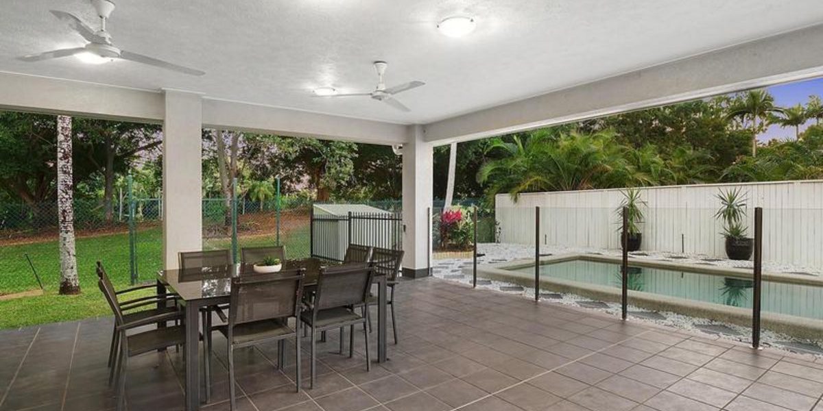 33 Parkinson Avenue, KEWARRA BEACH, QLD 4879 AUS