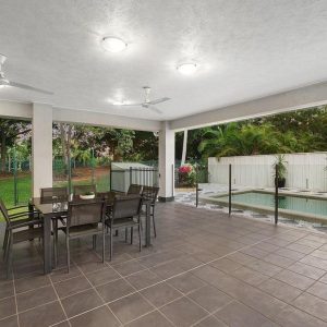 33 Parkinson Avenue, KEWARRA BEACH, QLD 4879 AUS