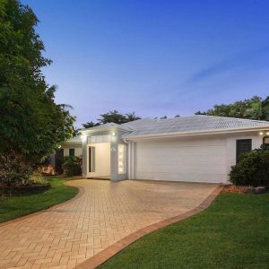 33 Parkinson Avenue, KEWARRA BEACH, QLD 4879 AUS