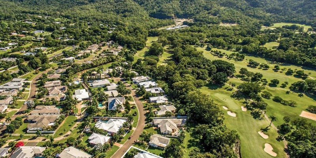 33 Parkinson Avenue, KEWARRA BEACH, QLD 4879 AUS