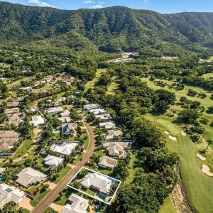 33 Parkinson Avenue, KEWARRA BEACH, QLD 4879 AUS