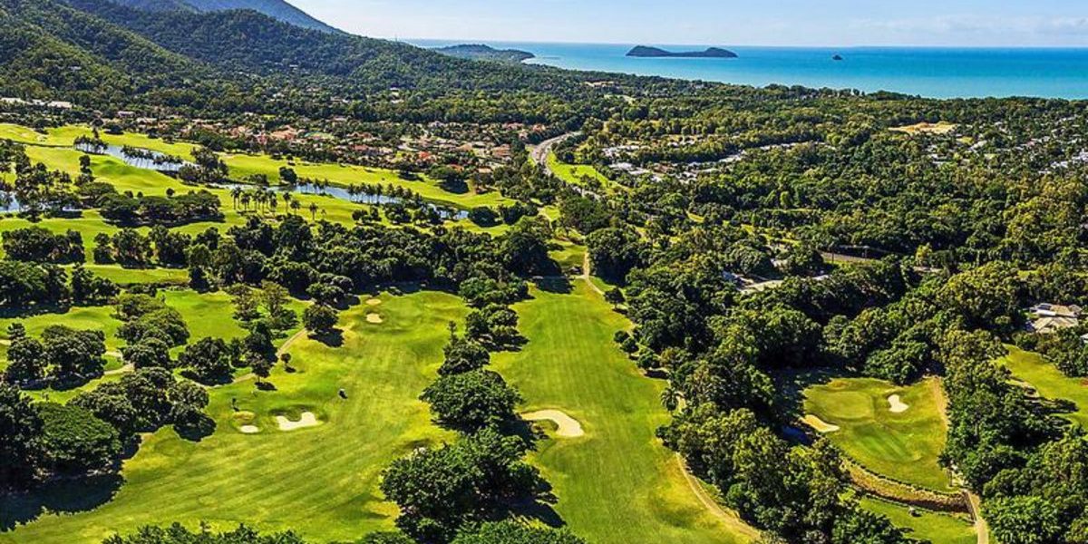 33 Parkinson Avenue, KEWARRA BEACH, QLD 4879 AUS