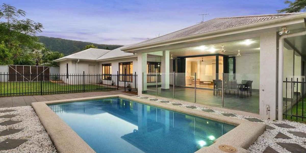 33 Parkinson Avenue, KEWARRA BEACH, QLD 4879 AUS