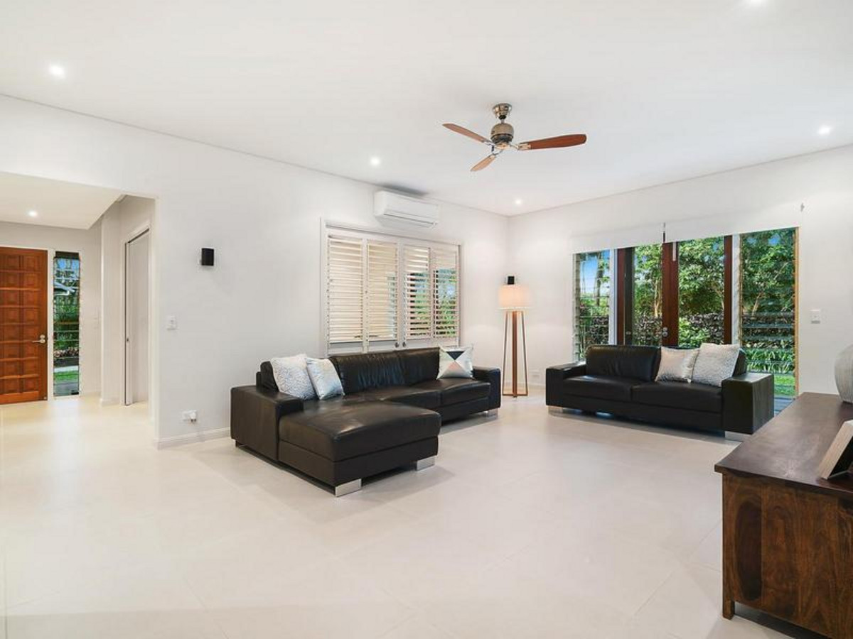 10-12 Ramsey Close, KEWARRA BEACH, QLD 4879 AUS