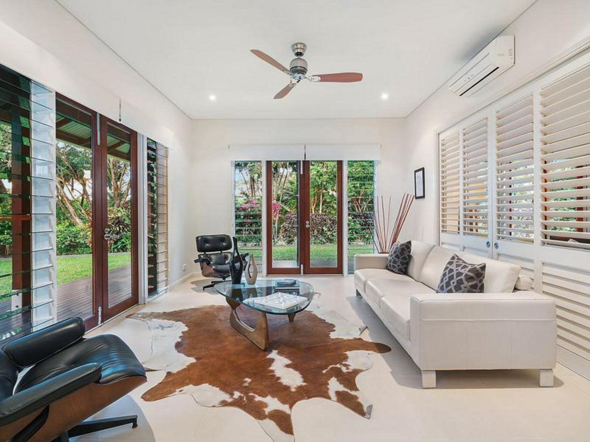 10-12 Ramsey Close, KEWARRA BEACH, QLD 4879 AUS