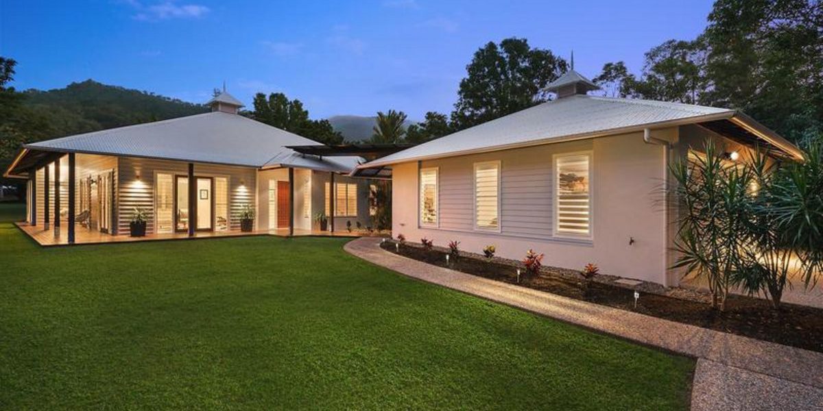 10-12 Ramsey Close, KEWARRA BEACH, QLD 4879 AUS