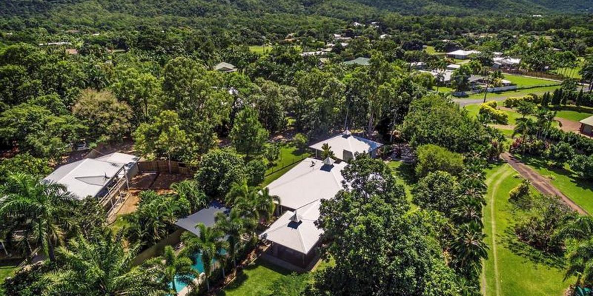 10-12 Ramsey Close, KEWARRA BEACH, QLD 4879 AUS