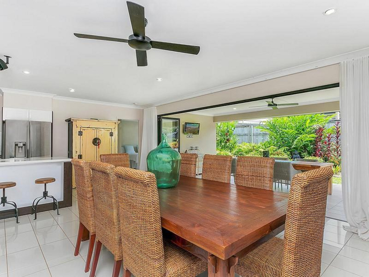 88 Roberts Drive, TRINITY BEACH, QLD 4879 AUS