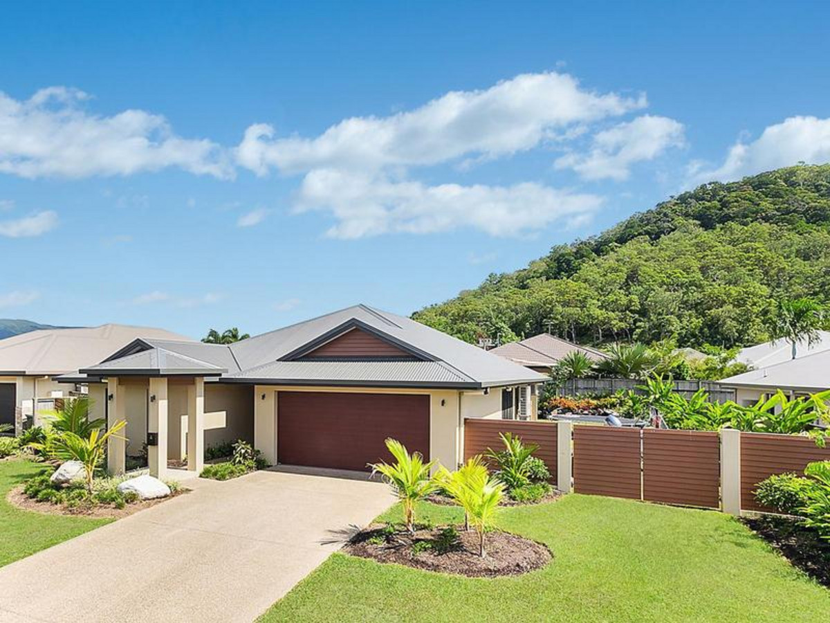 88 Roberts Drive, TRINITY BEACH, QLD 4879 AUS