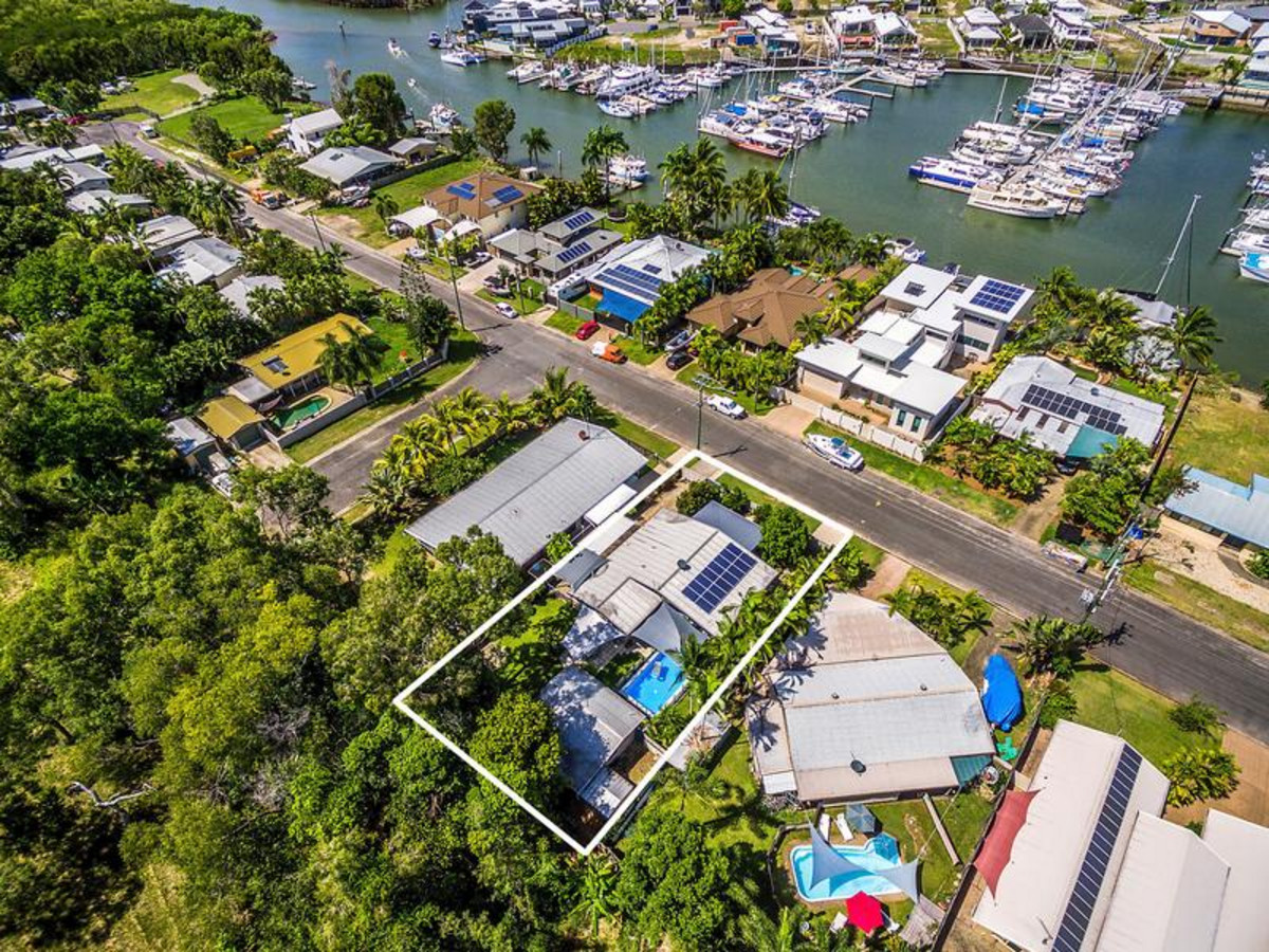 22 Riverside Parade, TRINITY PARK, QLD 4879 AUS