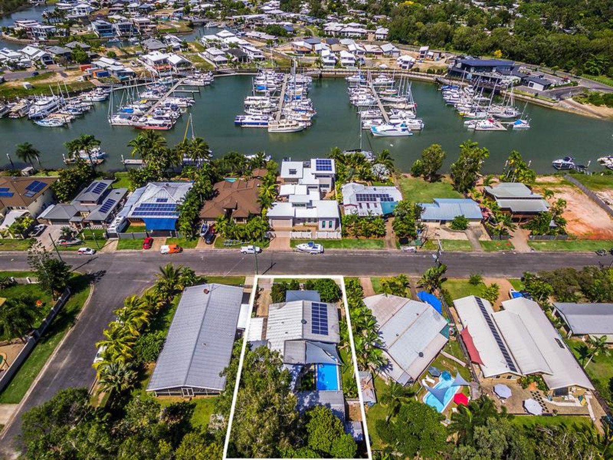 22 Riverside Parade, TRINITY PARK, QLD 4879 AUS