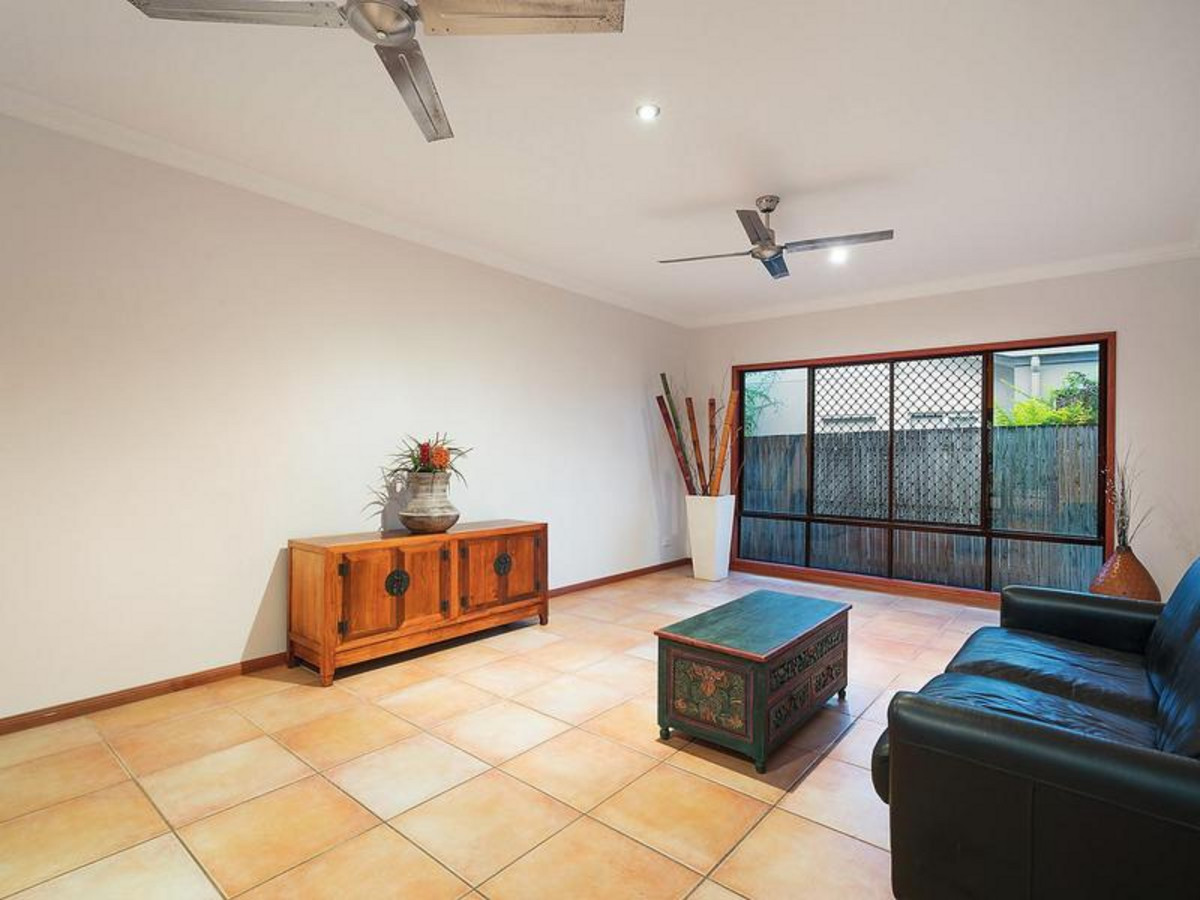 11 Heron Close, KEWARRA BEACH, QLD 4879 AUS